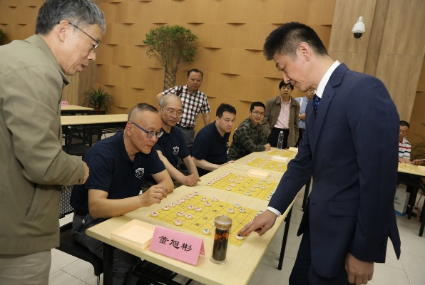 上海市象棋比赛介绍背后的选手们的训练方法